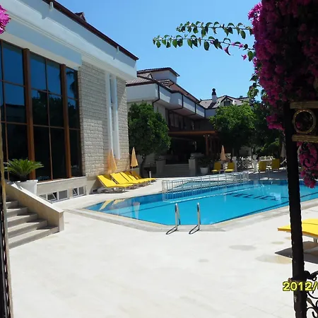 Felice Kemer